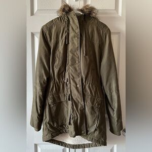 Prince & Fox Army Green Coat Jacket, Women’s Sherpa-Lined Raincoat, Medium